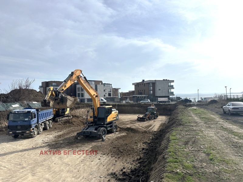 Продава  2-стаен, град Бургас, Сарафово • 93 124 EUR • ID 92554145 — holmes.bg - [1] 
