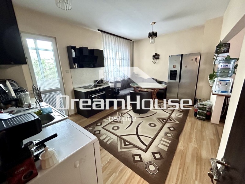 Продава  3-стаен град Пловдив , Тракия , 92 кв.м | 21878944 - изображение [2]