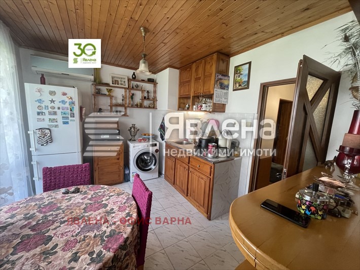 Продава 4-СТАЕН, гр. Варна, Лятно кино Тракия, снимка 4 - Апартаменти - 54796389