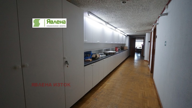 Продава ОФИС, гр. София, Военна рампа, снимка 16 - Офиси - 53246422