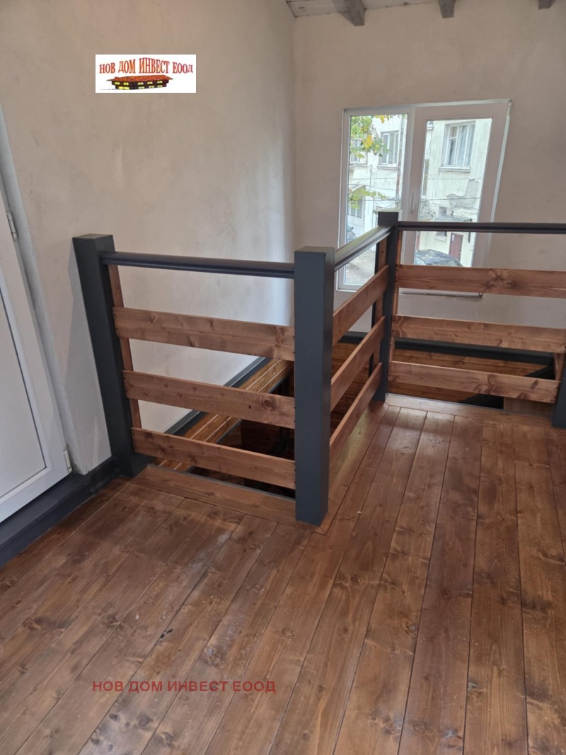 Продава КЪЩА, гр. Перник, Център, снимка 3 - Къщи - 52303218