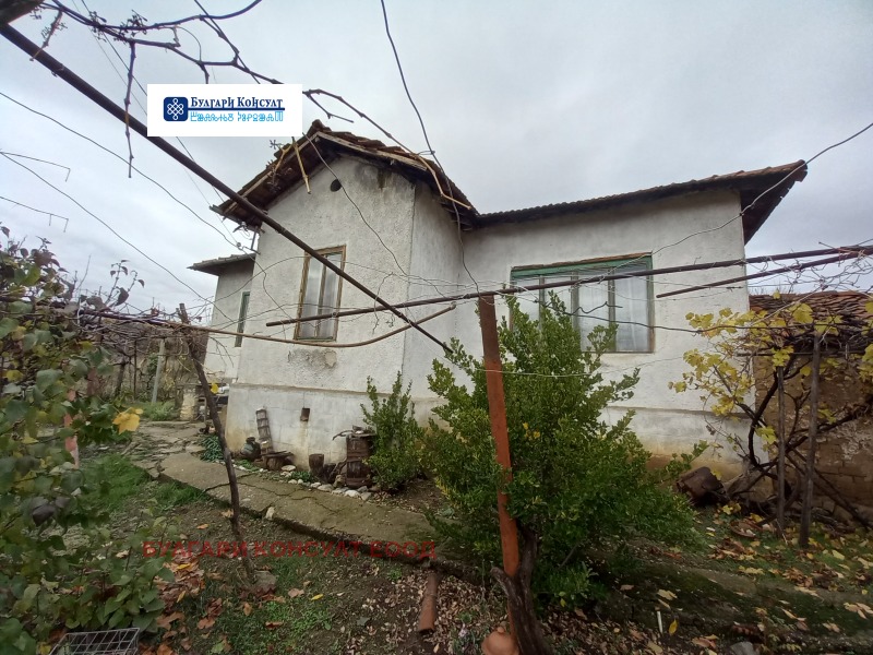 Продава КЪЩА, с. Слокощица, област Кюстендил