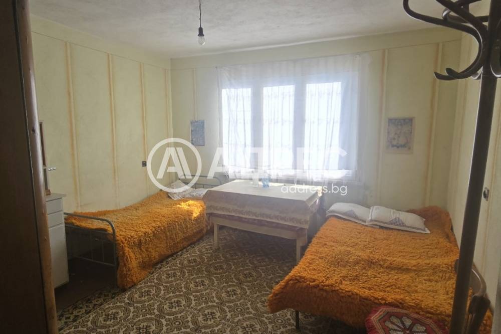 Продава КЪЩА, с. Гърло, област Перник, снимка 3 - Къщи - 55665126