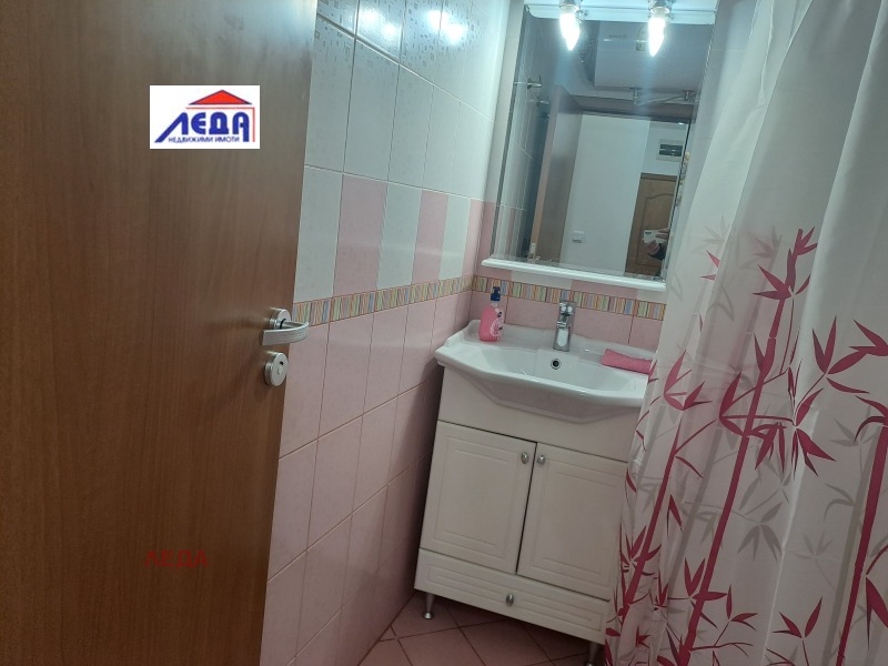 Продава 2-СТАЕН, гр. Плевен, Широк център, снимка 8 - Апартаменти - 52822641