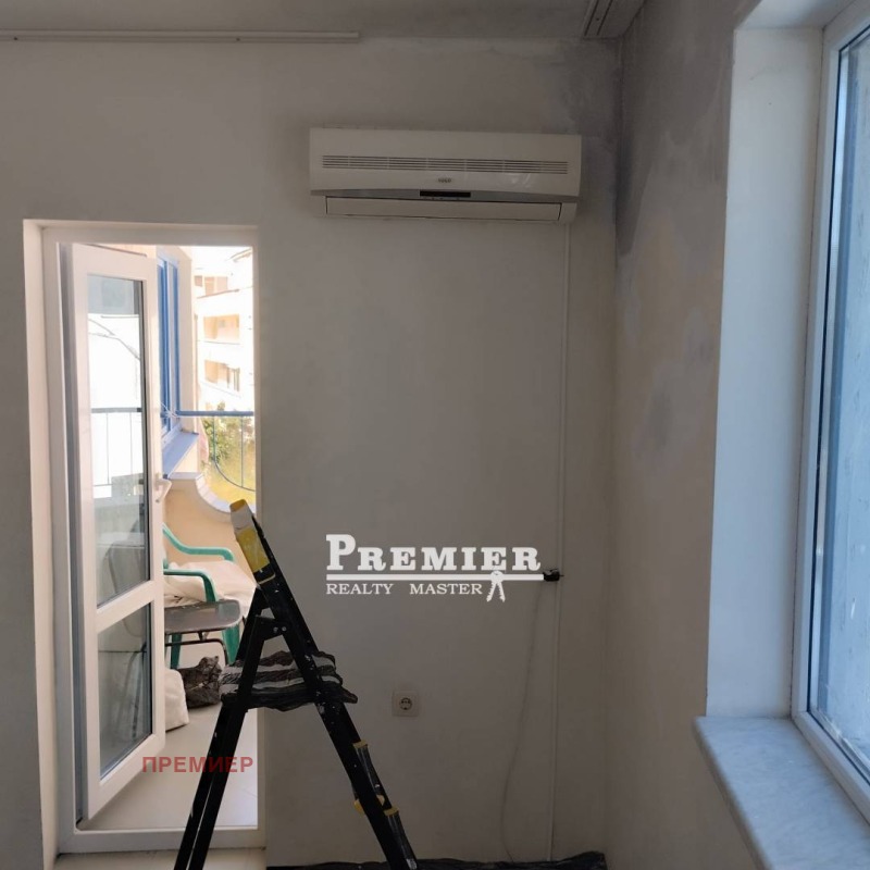 Προς πώληση  Στούντιο περιοχή Μπουργκάς , κ.κ. Σλαντσεβ βριαγ , 46 τ.μ | 30189319 - εικόνα [2]