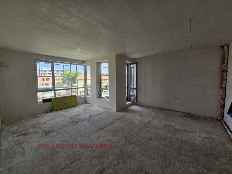 Продава  3-стаен град Пловдив , Остромила , 97 кв.м | 29519793 - изображение [2]