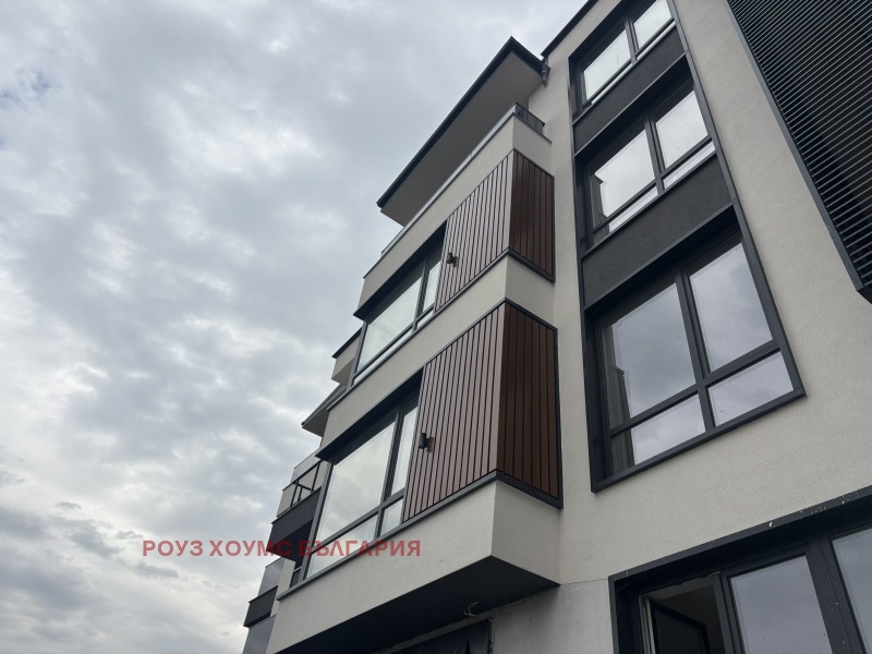 Zu verkaufen  2 Schlafzimmer Plowdiw , Ostromila , 97 qm | 29519793