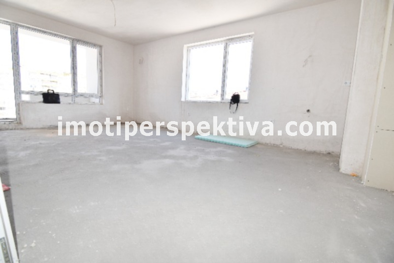 Продава 3-СТАЕН, гр. Пловдив, Кючук Париж
