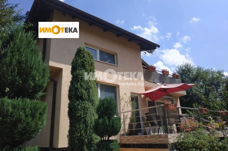 Na sprzedaż  Dom region Pernika , Studena , 240 mkw | 27603055 - obraz [2]