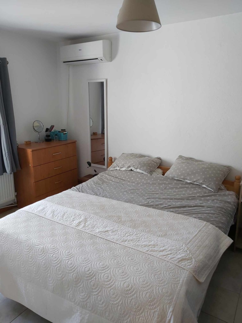 Продава КЪЩА, с. Царичино, област Добрич, снимка 10 - Къщи - 52937378