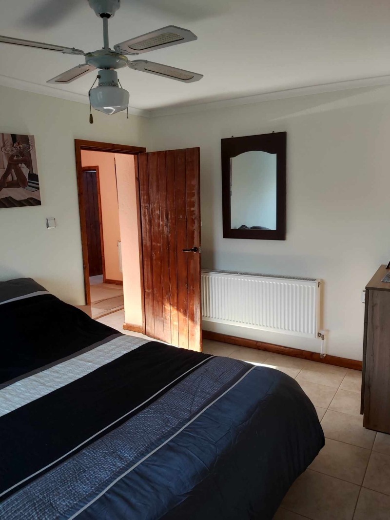 Продава КЪЩА, с. Царичино, област Добрич, снимка 9 - Къщи - 52937378