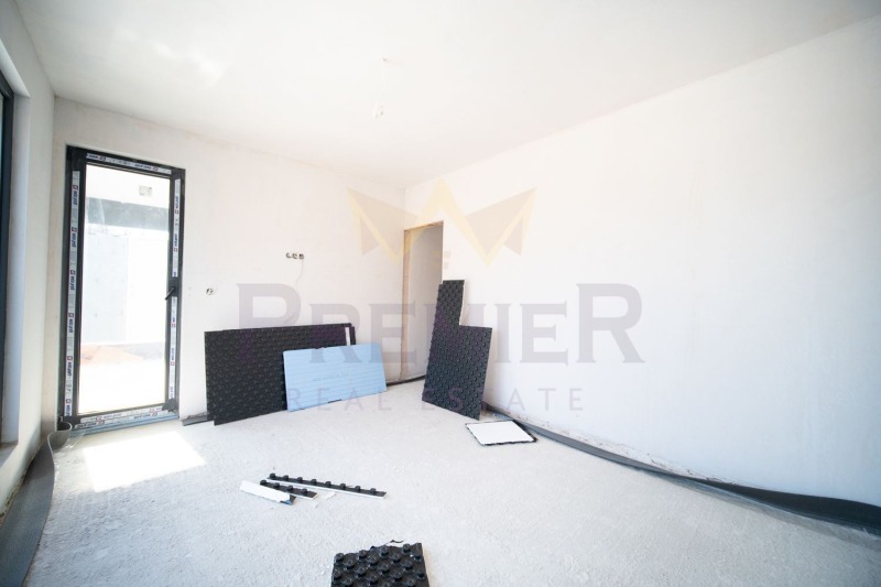 Продава КЪЩА, гр. Варна, м-т Пчелина, снимка 10 - Къщи - 53082228