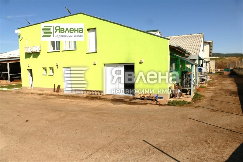 For Sale  Industrial building region Vratsa , Gorna Kremena , 11950 sq.m | 39054778 - image [3]