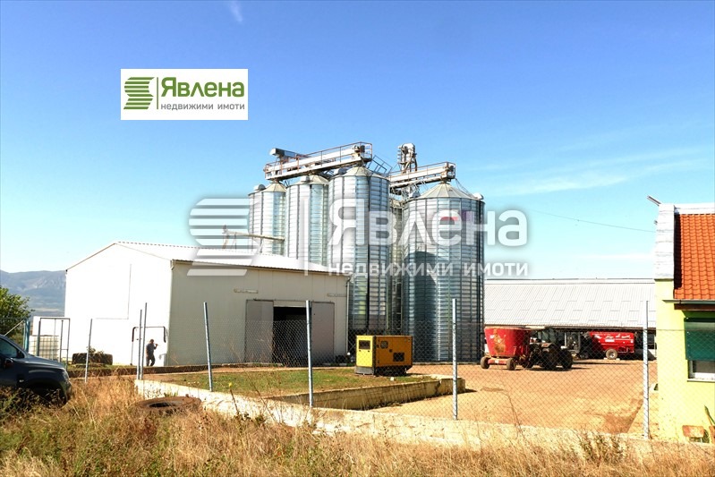 For Sale  Industrial building region Vratsa , Gorna Kremena , 11950 sq.m | 39054778 - image [2]