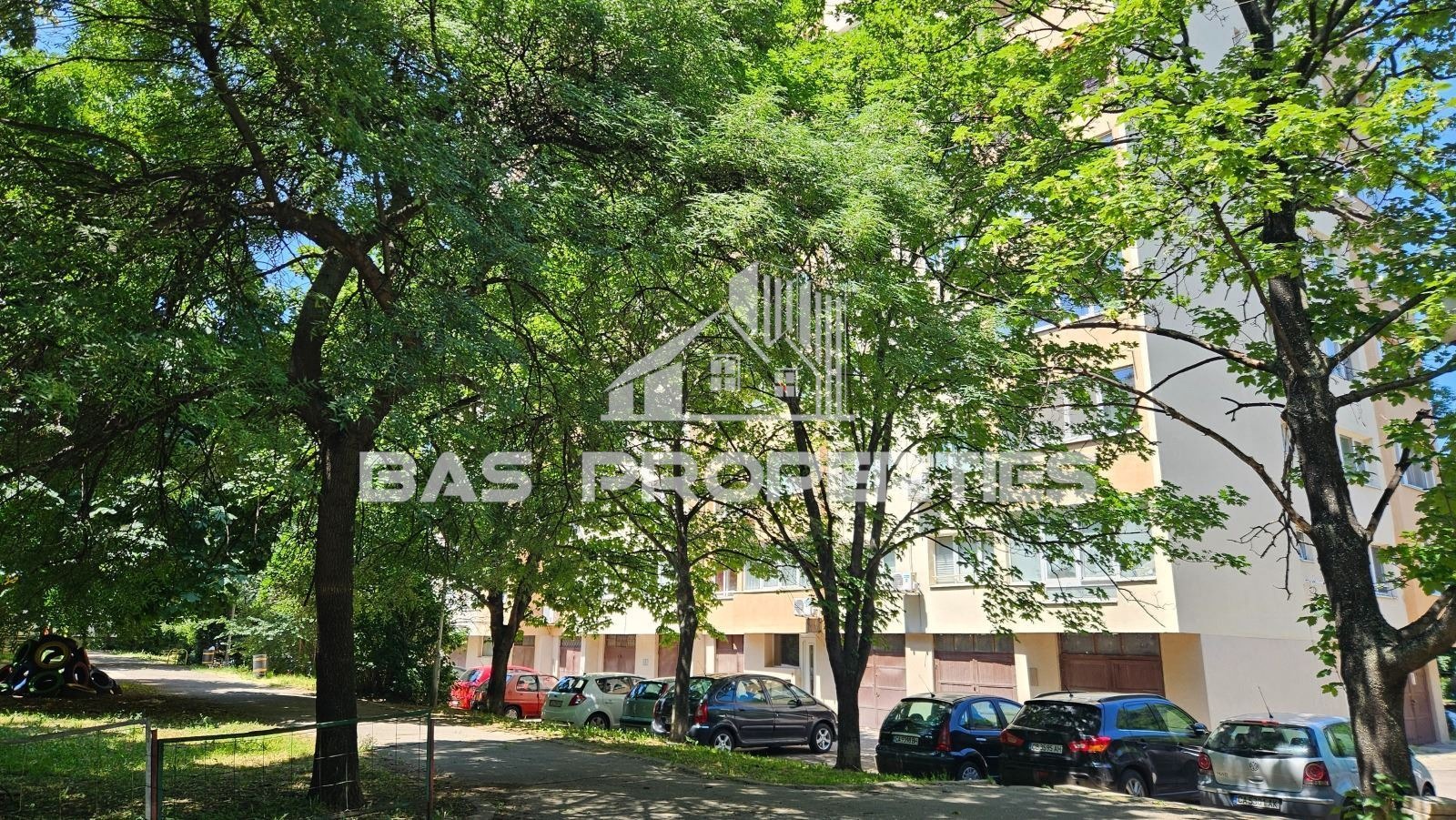 Продава 3-СТАЕН, гр. София, Стрелбище, снимка 12 - Апартаменти - 54998800