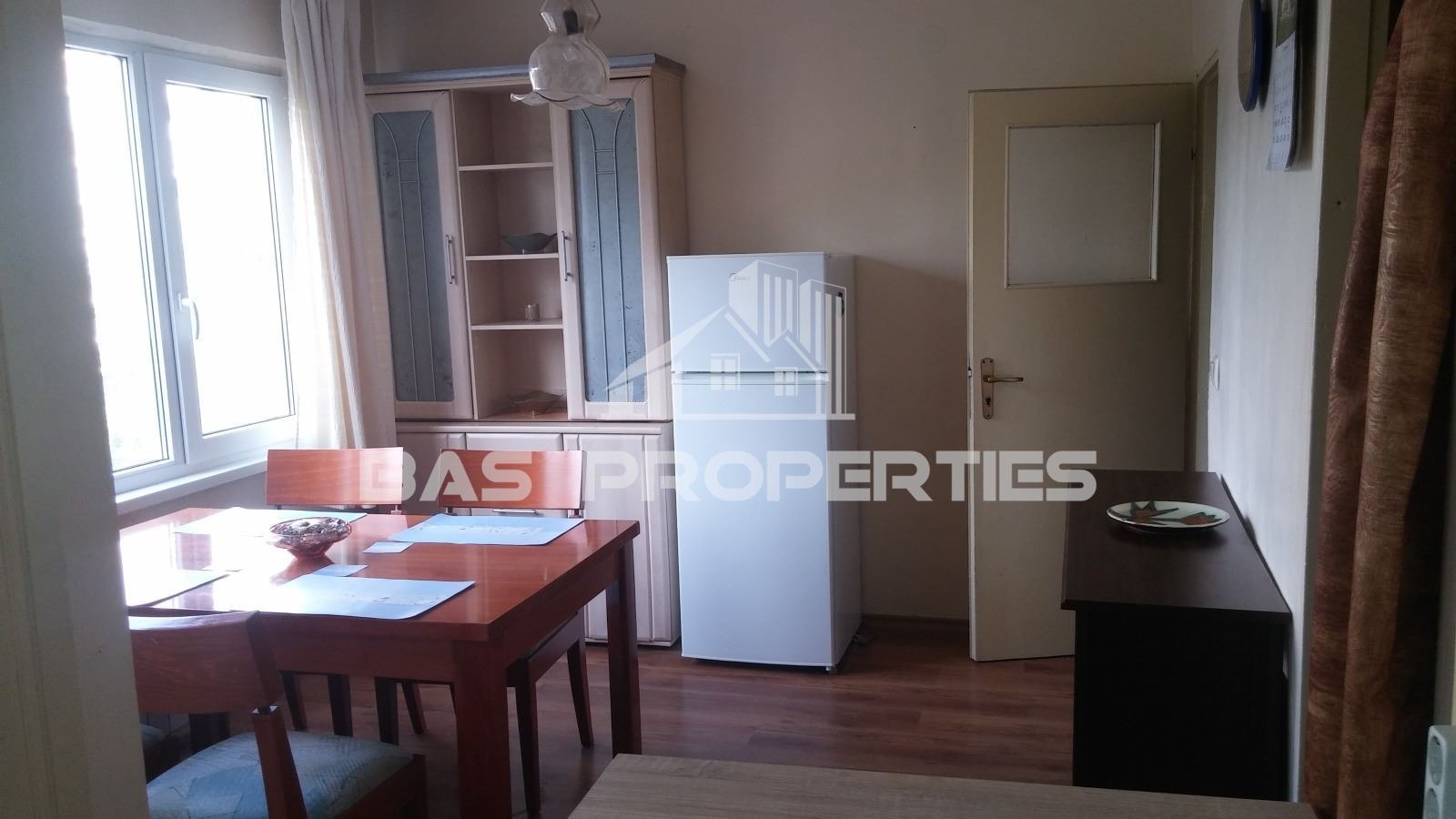 Продава 3-СТАЕН, гр. София, Стрелбище, снимка 2 - Апартаменти - 54998800