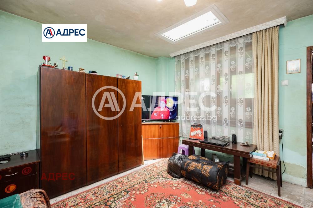 Продава КЪЩА, гр. Варна, Център, снимка 2 - Къщи - 55096399