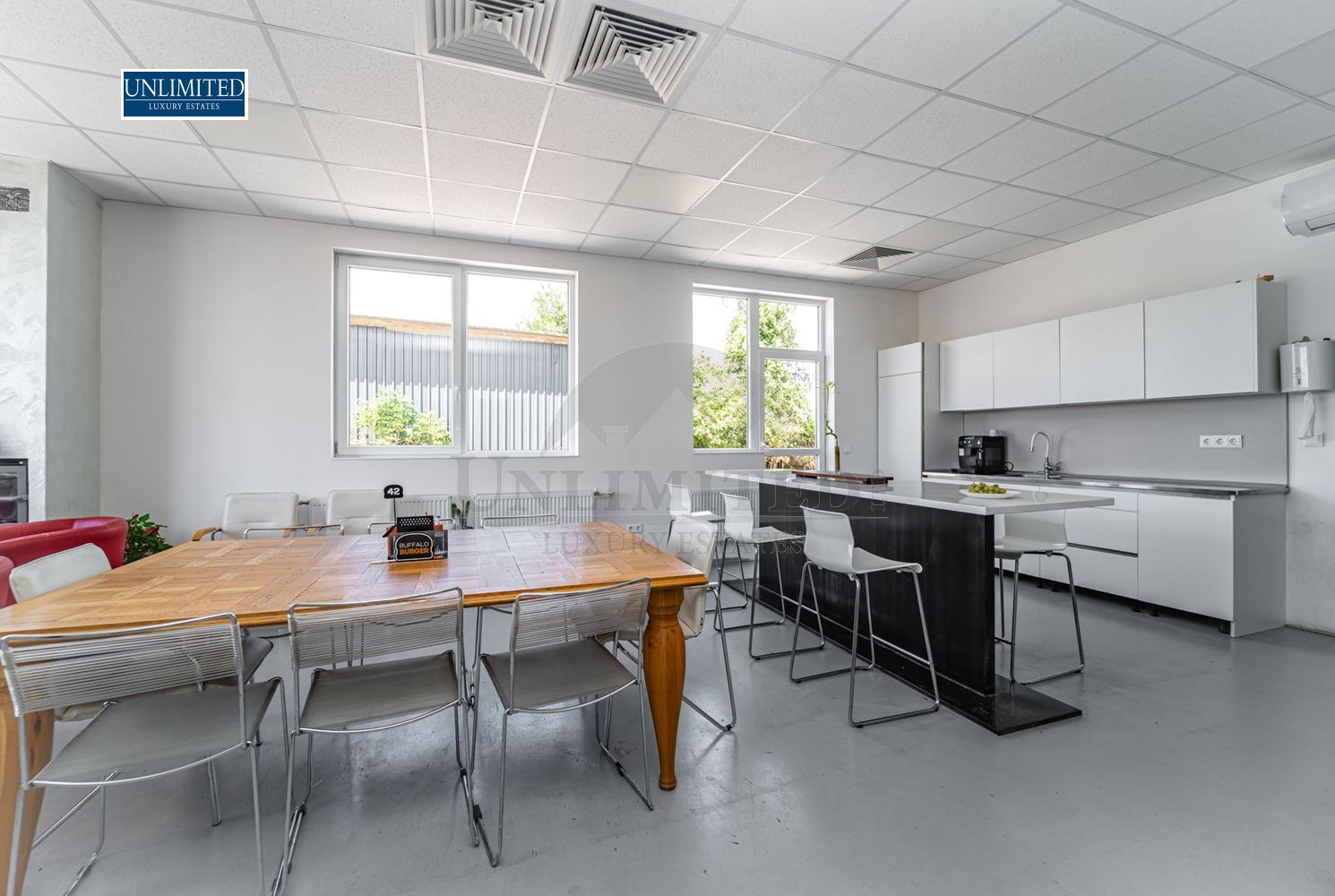 Продава ПРОМ. ПОМЕЩЕНИЕ, с. Мусачево, област София област, снимка 2 - Производствени сгради - 53834413