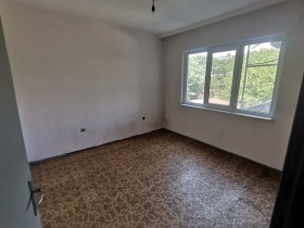 1 chambre Kyutchouk Parij, Plovdiv 1