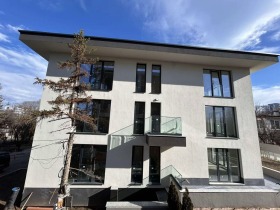 Casinha Krastova vada, Sofia