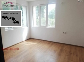 Продава етаж от къща град Пазарджик Ставропол - [1] 