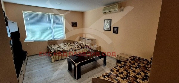Продава КЪЩА, с. Татарево, област Пловдив