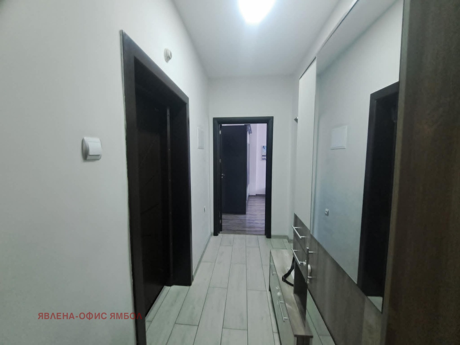 Продава 2-СТАЕН, гр. Ямбол, Център, снимка 2 - Апартаменти - 55101417