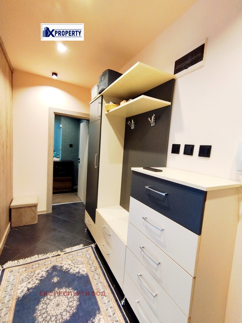 Продава  3-стаен град Перник , Център , 98 кв.м | 70802871 - изображение [6]