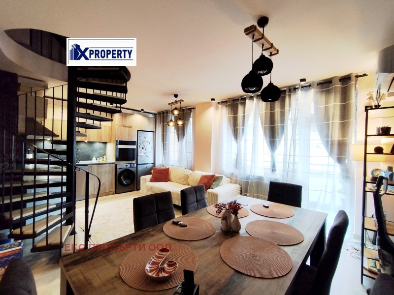 Продава  3-стаен град Перник , Център , 98 кв.м | 70802871