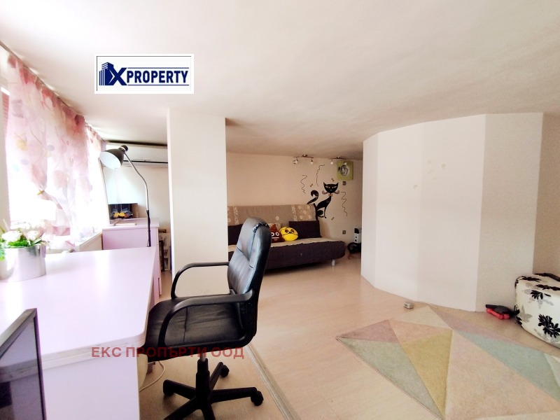 Продава  3-стаен град Перник , Център , 98 кв.м | 70802871 - изображение [12]