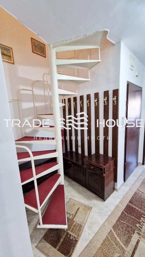 Na prodej  Mezonet Plovdiv , Kamenica 1 , 125 m2 | 82910172