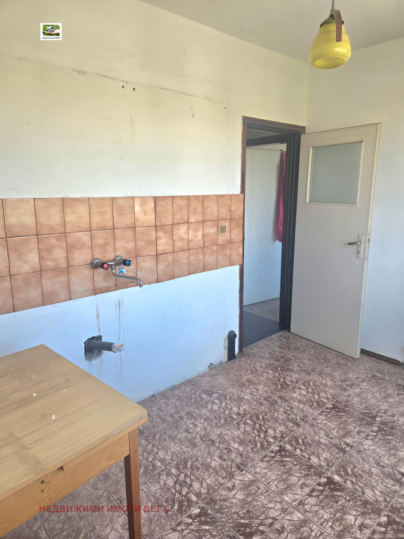 Продава 2-СТАЕН, гр. Горна Оряховица, област Велико Търново, снимка 2 - Апартаменти - 55713286