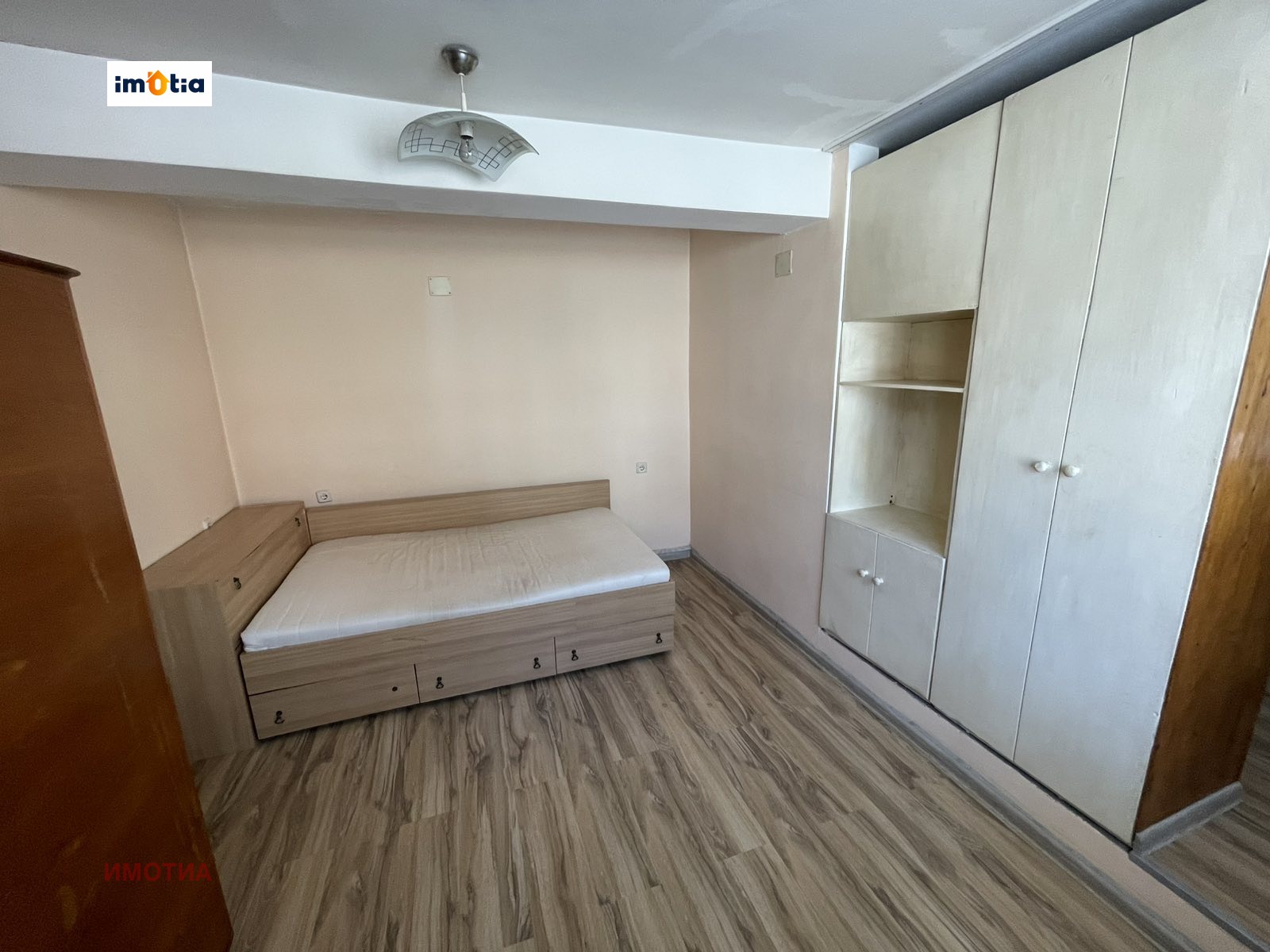 Продава ЕТАЖ ОТ КЪЩА, гр. Троян, област Ловеч, снимка 11 - Етаж от къща - 55985746
