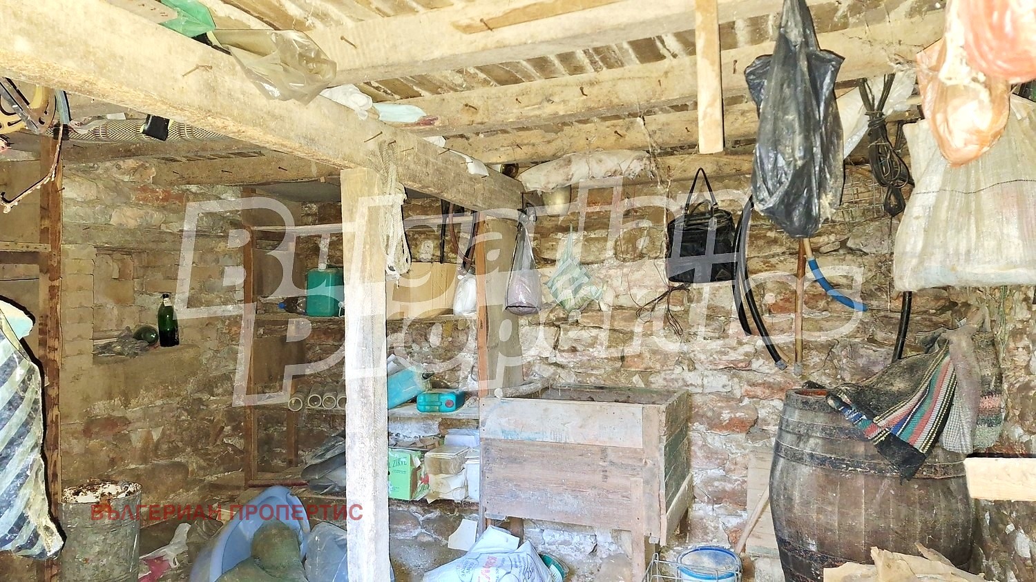 Продава КЪЩА, с. Изворово, област Добрич, снимка 13 - Къщи - 53710294