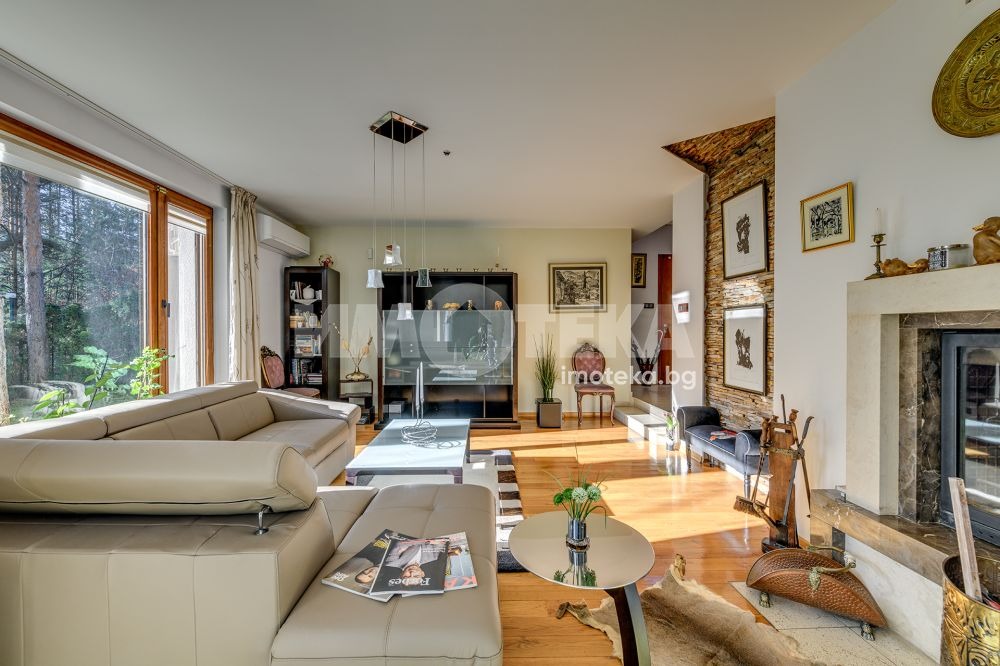 Продава КЪЩА, гр. София, с. Бистрица, снимка 2 - Къщи - 56269240
