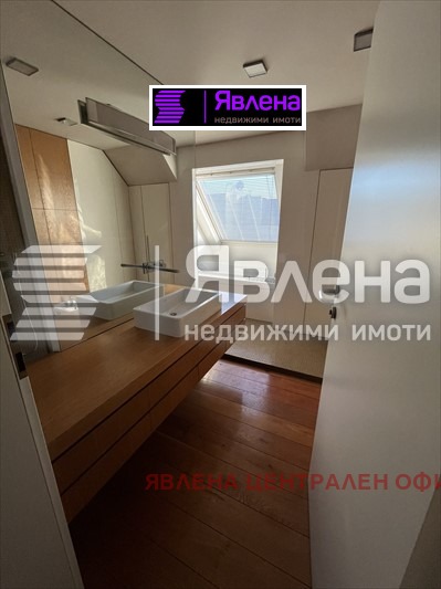 Продава МНОГОСТАЕН, гр. София, Център, снимка 9 - Aпартаменти - 48605617