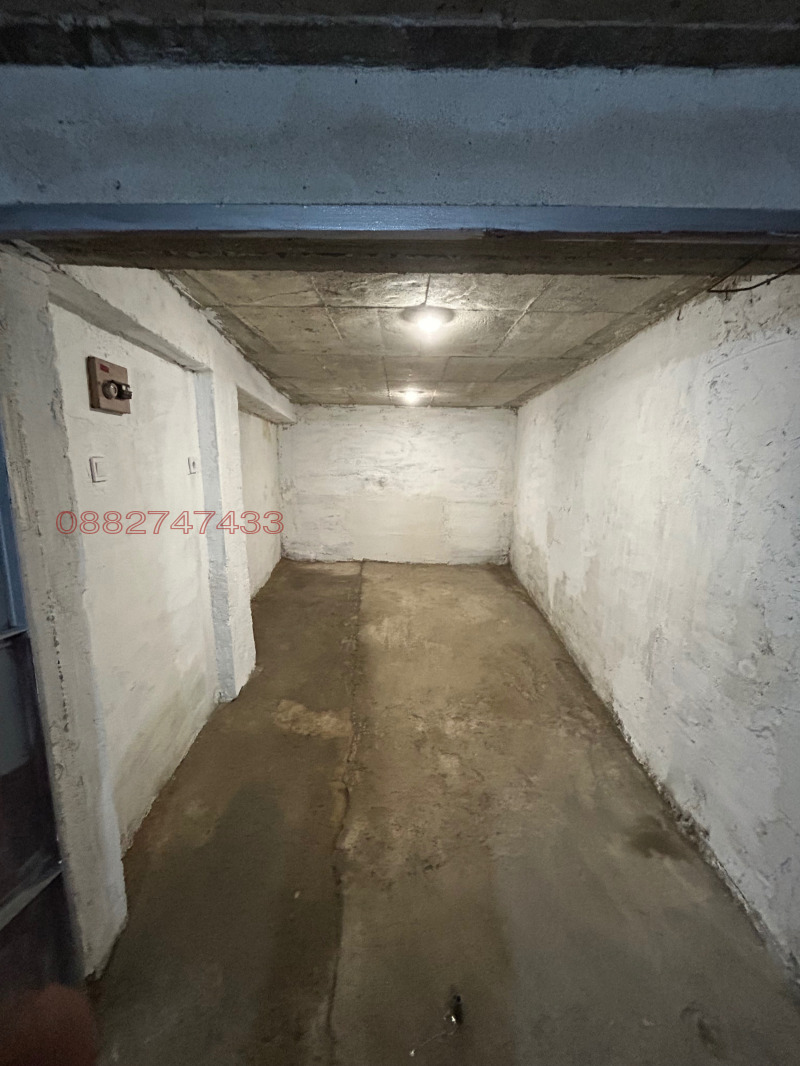 Продава ГАРАЖ, ПАРКОМЯСТО, гр. Пловдив, Кършияка, снимка 3 - Гаражи и паркоместа - 52784987