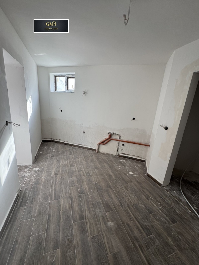 Продава  2-стаен град Плевен , Широк център , 65 кв.м | 34888703 - изображение [4]
