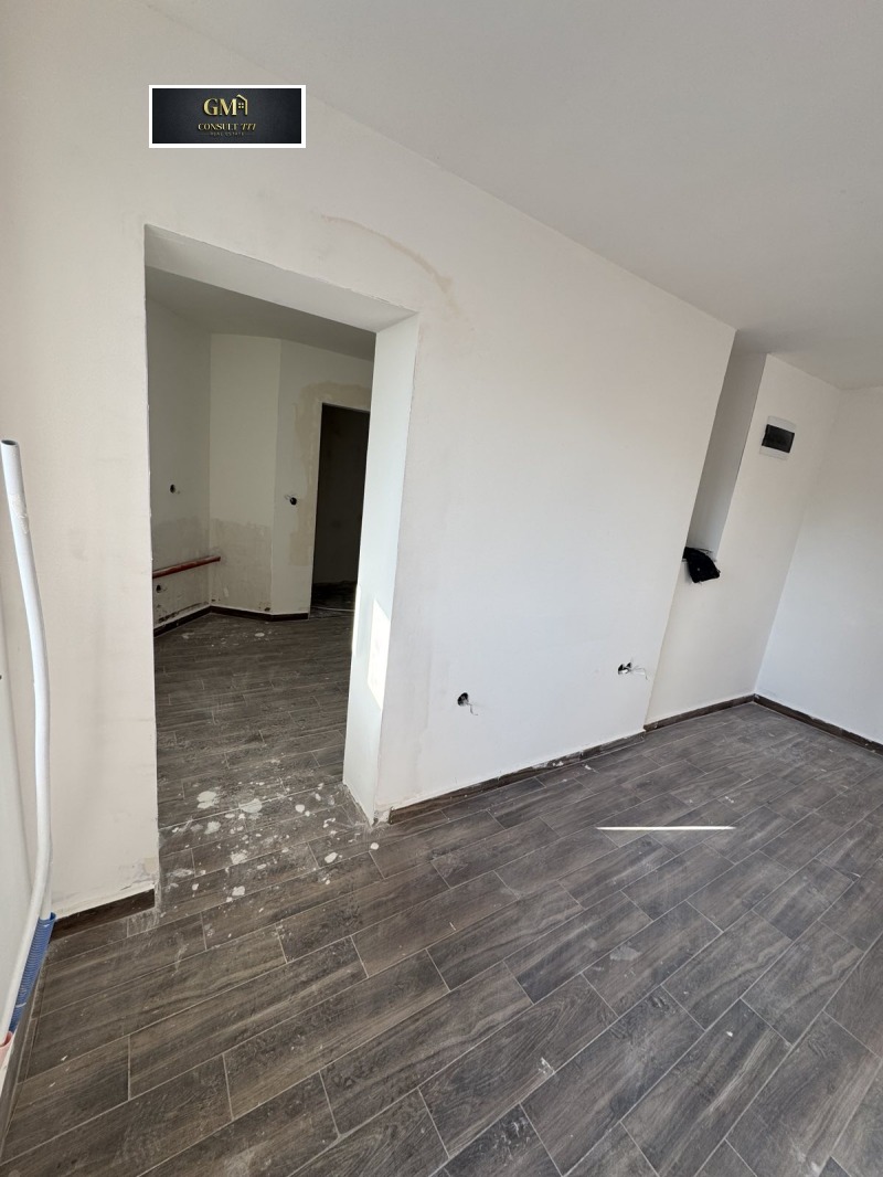 Продава  2-стаен град Плевен , Широк център , 65 кв.м | 34888703 - изображение [3]