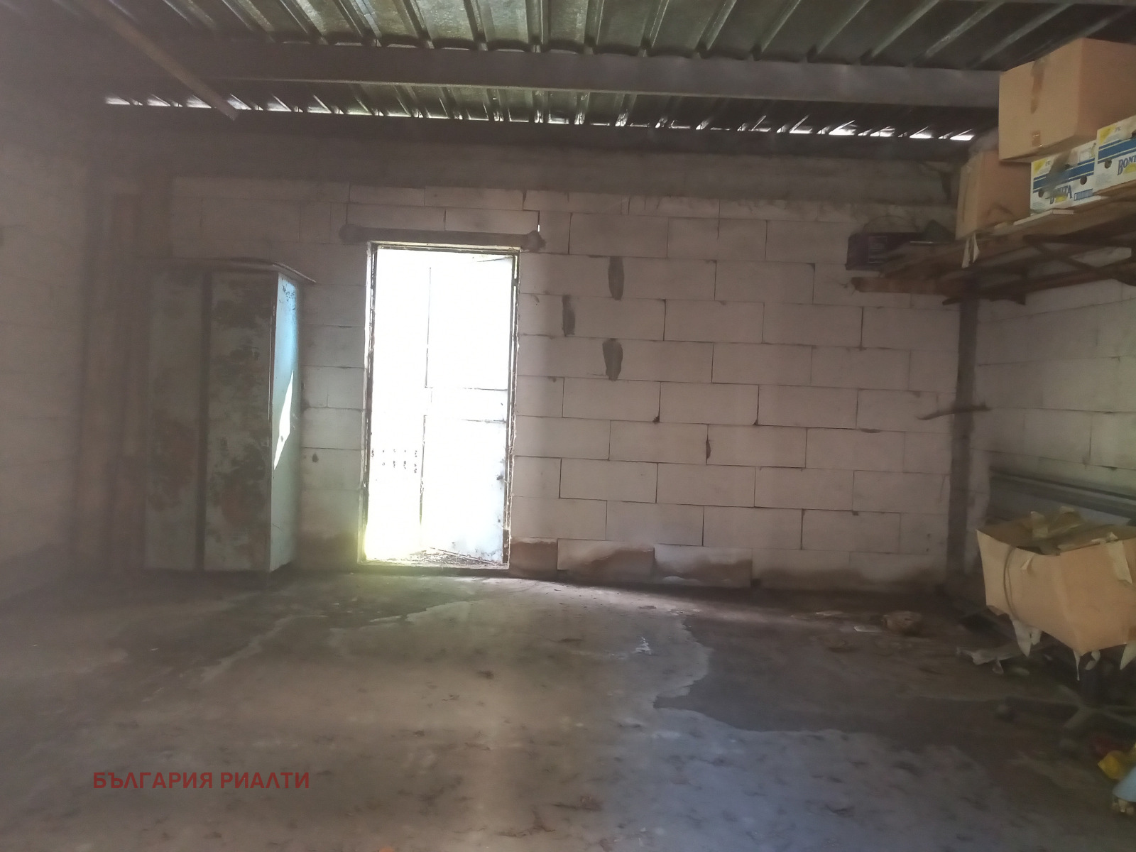 Продава ГАРАЖ, ПАРКОМЯСТО, гр. София, Зона Б-18, снимка 5 - Гаражи и паркоместа - 54865044