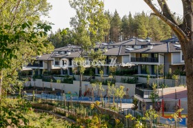 Hus m-t Kambanite, Sofia