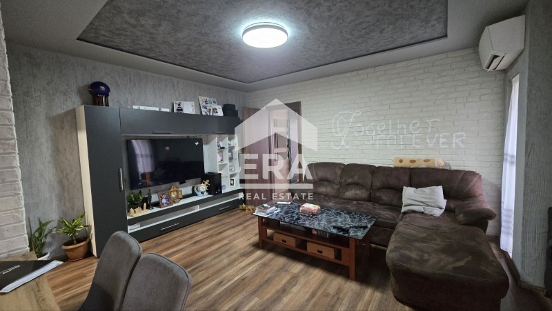 Продава 4-СТАЕН, гр. Перник, Изток, снимка 2 - Апартаменти - 55947944