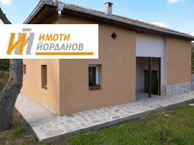 КЪЩА, 100 m2