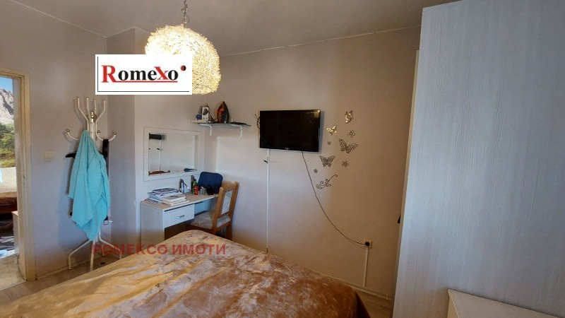 De vânzare  1 dormitor Plovdiv , Izgrev , 47 mp | 54340278 - imagine [7]