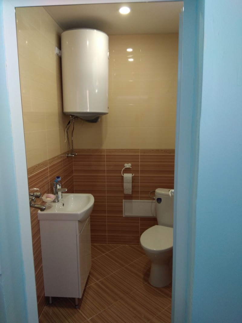 Продава КЪЩА, с. Козарево, област Ямбол, снимка 13 - Къщи - 52543691