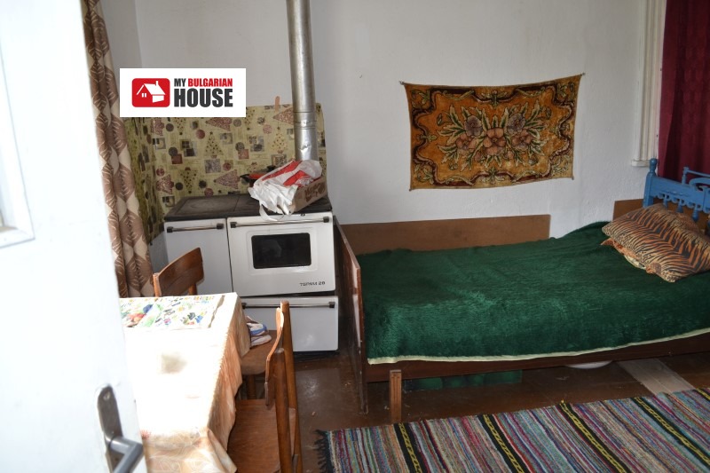 Продава КЪЩА, с. Слатина, област Силистра, снимка 12 - Къщи - 55885021