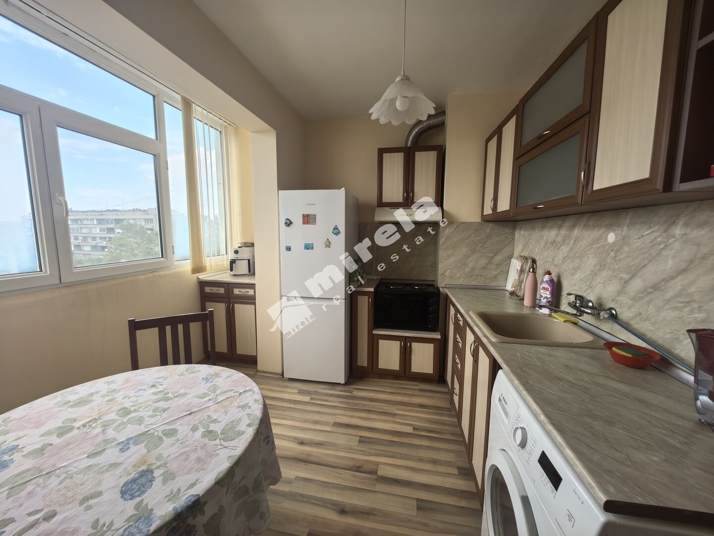 Продава 2-СТАЕН, гр. Ямбол, Център, снимка 6 - Апартаменти - 55998944