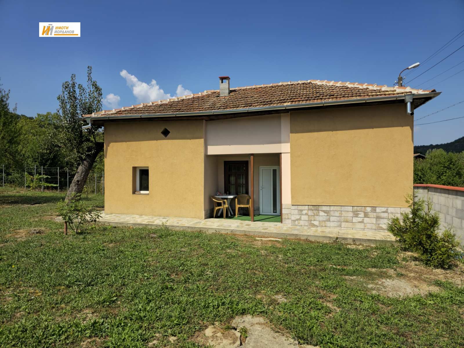 Продава КЪЩА, с. Пчелище, област Велико Търново, снимка 2 - Къщи - 54604754