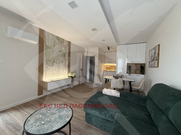 Продава 2-СТАЕН, гр. Пловдив, Остромила