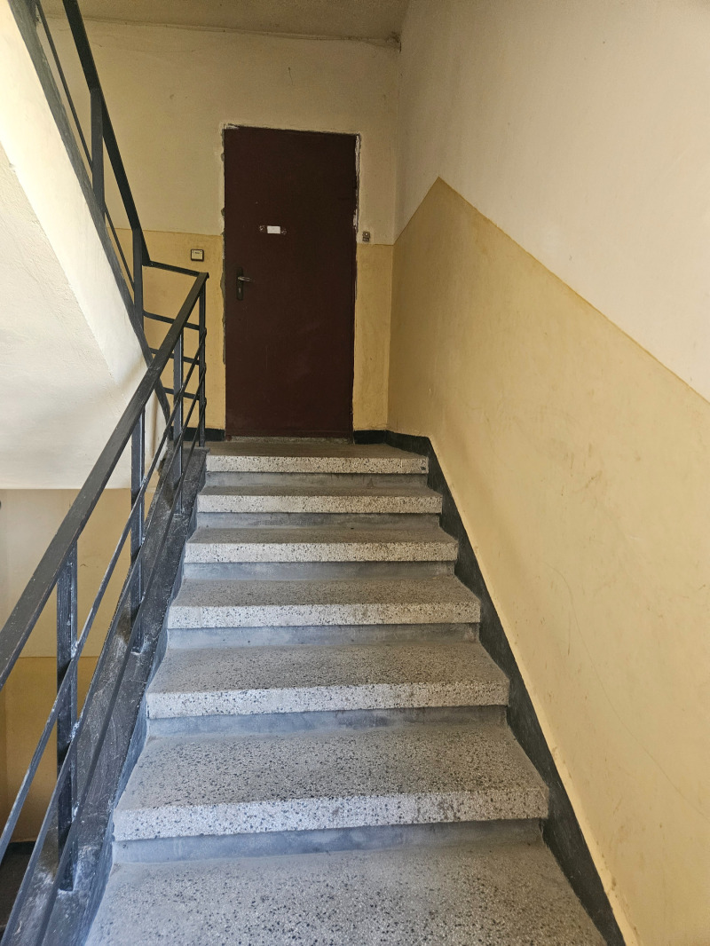 Продава  3-стаен град Русе , Дружба 2 , 97 кв.м | 37077950 - изображение [12]